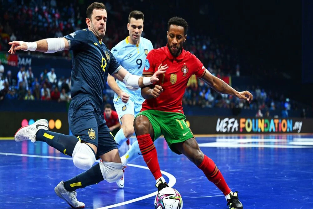 德天空：法兰克福与美因茨中场佐野海舟的传闻不属实