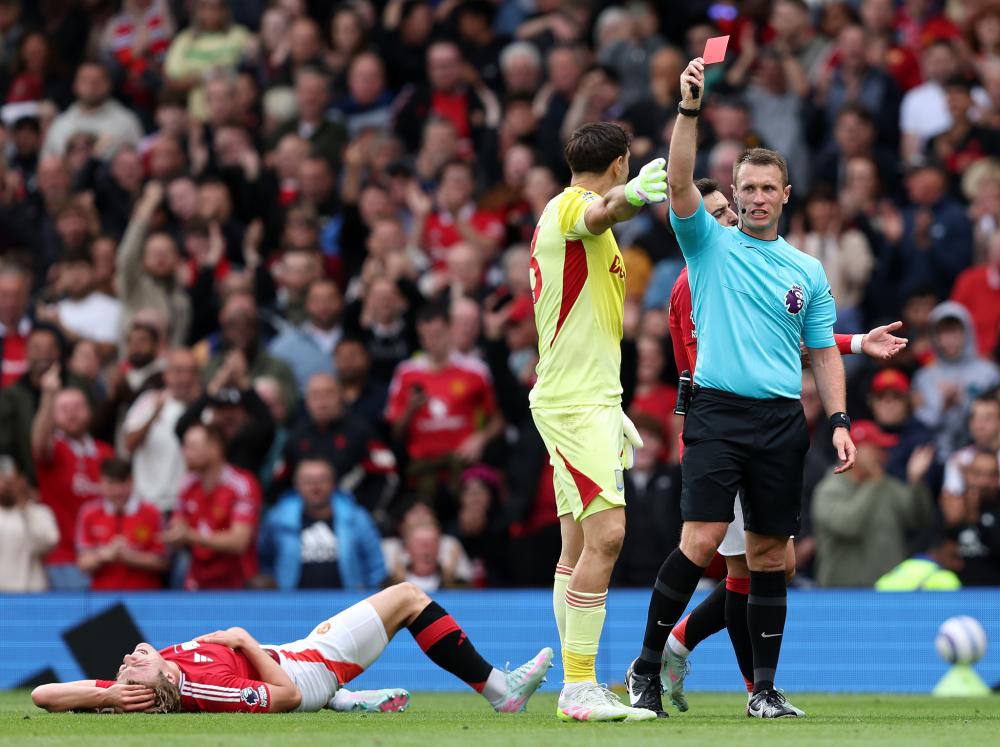 官方：现年36岁的前瑞典国脚、尤文旧将埃克达尔宣布退役