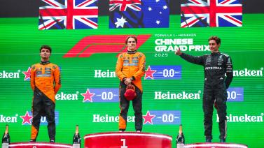 球迷：这队今天有夺冠气质