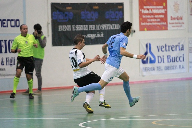 上卻稍顯 上卻稍顯