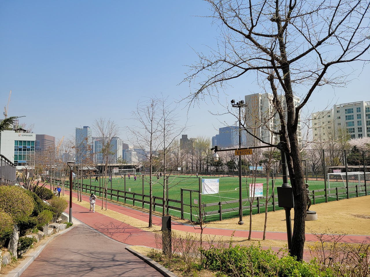 让密尔沃基 让密尔沃基